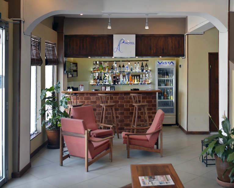 A L'Hotel Antananarivo Exterior photo